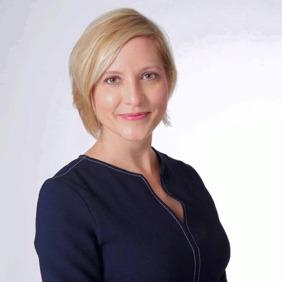 Meet your Posher, Jennifer - Picture 1 of 1